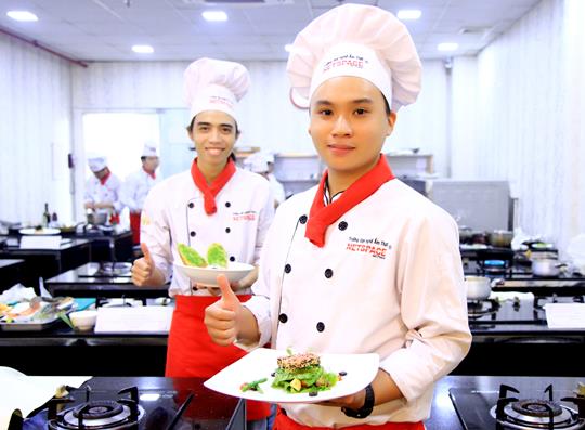 Dạy học nấu món Âu