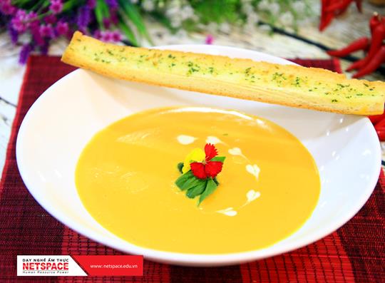 Dạy học nấu món Âu