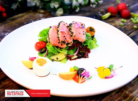 Dạy học nấu món Âu