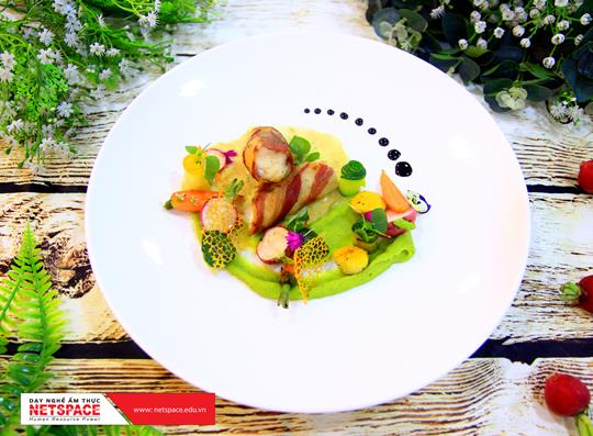 Dạy học nấu món Âu