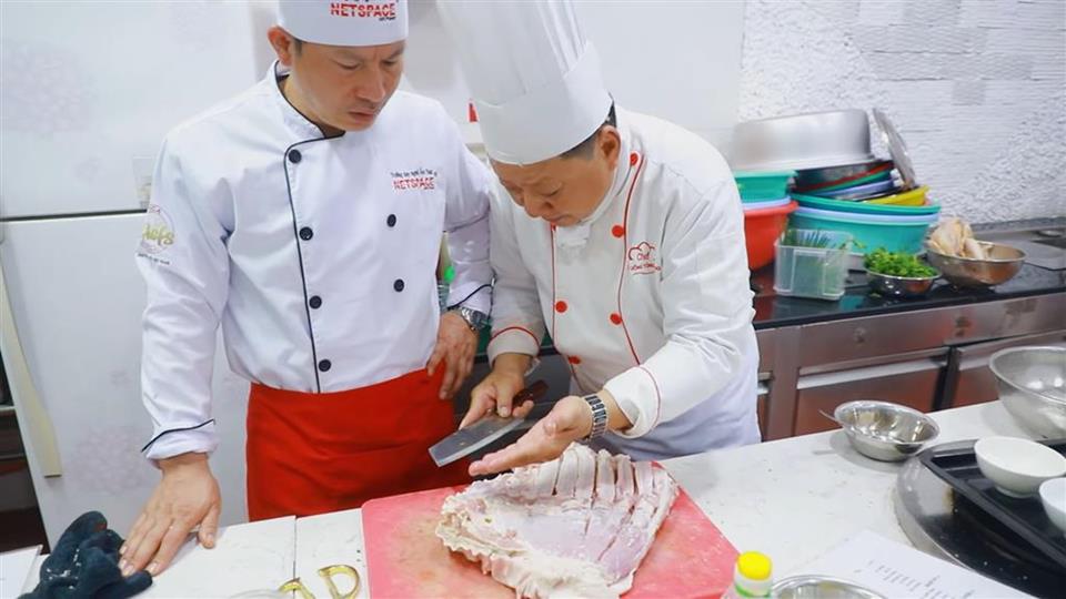 VỊT QUAY, HEO QUAY. GÀ QUAY- MÔ HÌNH KINH DOANH ĐẲNG CẤP