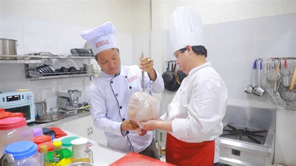 KINH DOANH MÔ HÌNH BURGER KEBAB TẠI SÀI GÒN