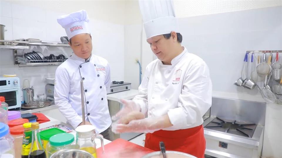KINH DOANH MÔ HÌNH BURGER KEBAB TẠI SÀI GÒN