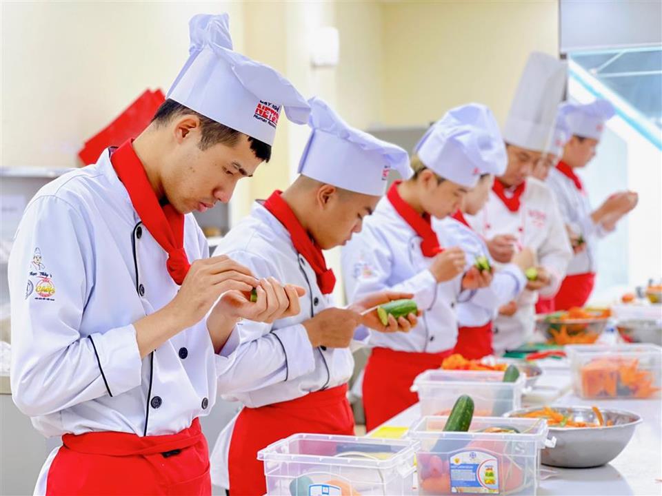 Chương trình Dạy cắt tỉa đặc biệt