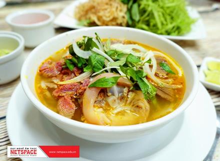 Học nấu Bún bò Huế