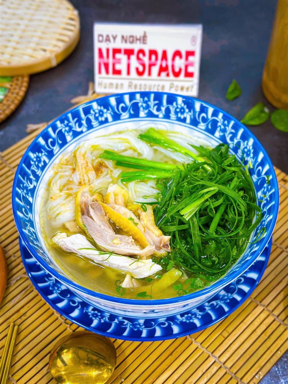 Học bí quyết nấu Phở Gà
