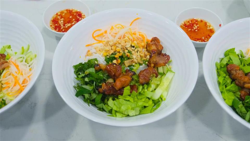 Học bí quyết làm Bún thịt nướng