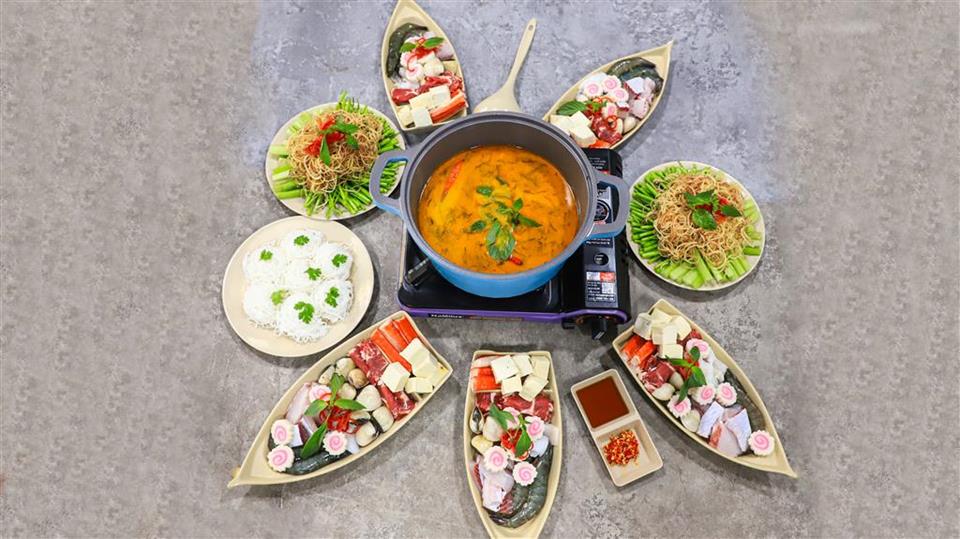 Học bí quyết kinh doanh lẩu tại bàn