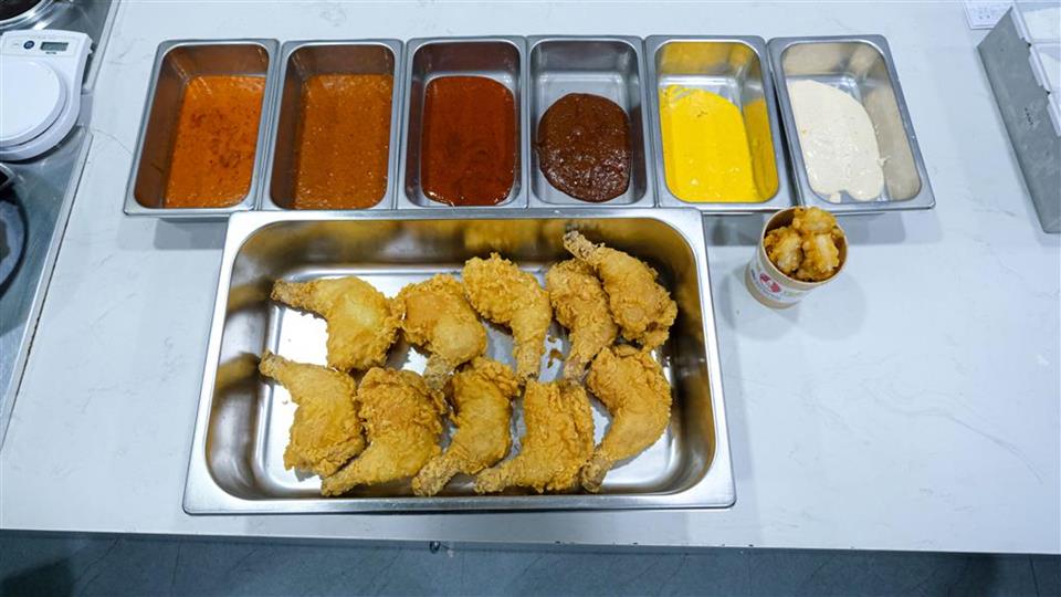 Học bí quyết sản xuất & chế biến gà rán