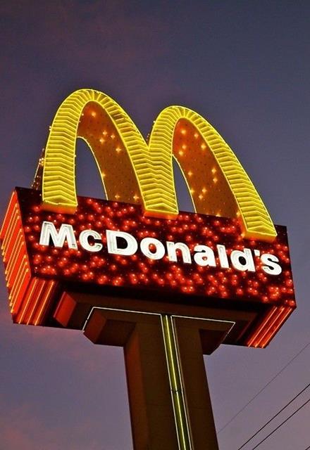 CÂU CHUYỆN VỀ McDONALD’S