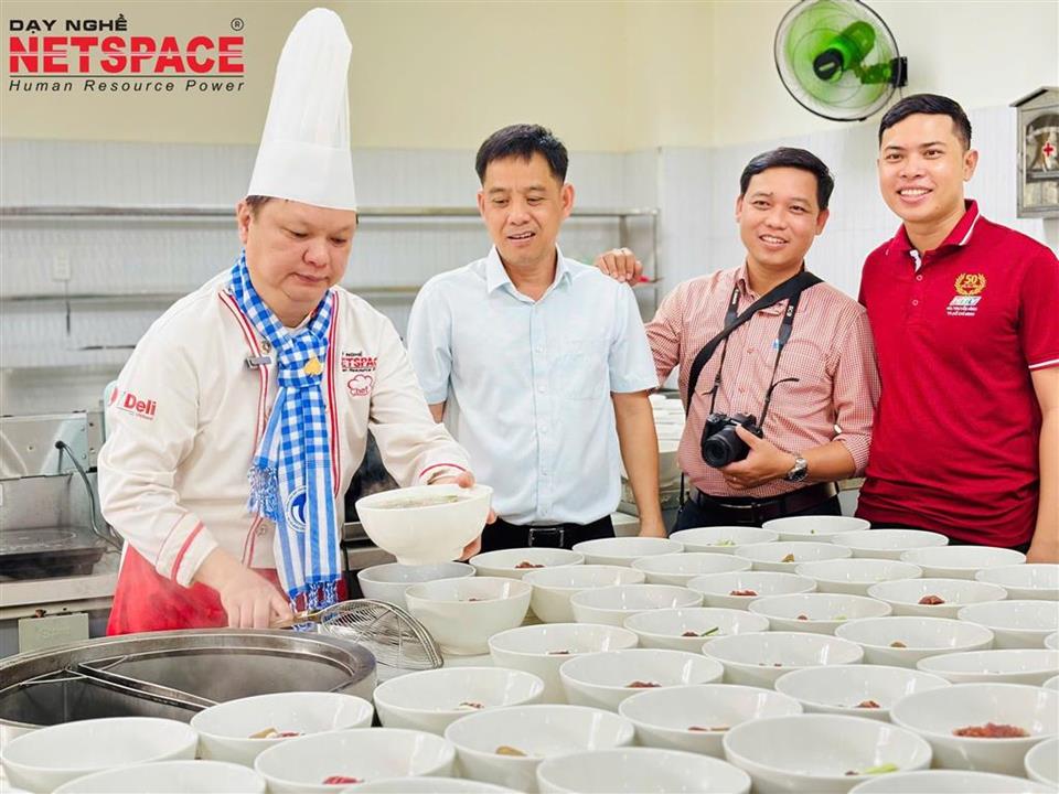 Talkshow Phở Việt Nam trong dòng chảy văn hóa ẩm thực Việt Nam