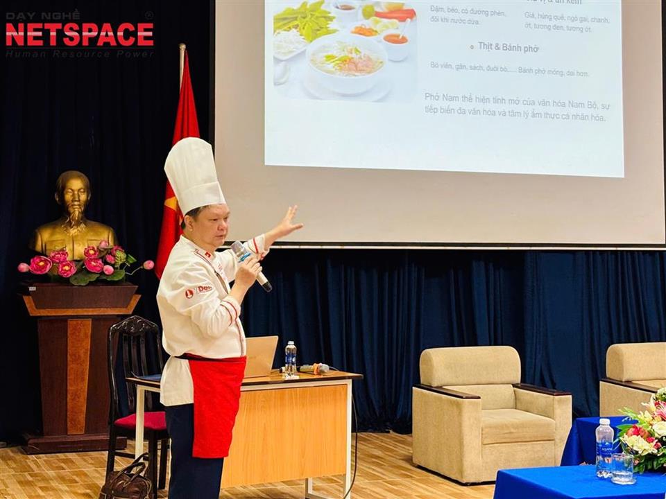 Talkshow Phở Việt Nam trong dòng chảy văn hóa ẩm thực Việt Nam